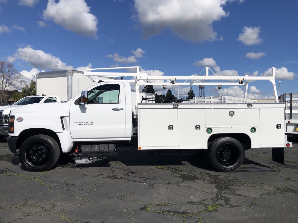 Vehicle image 7 of 32