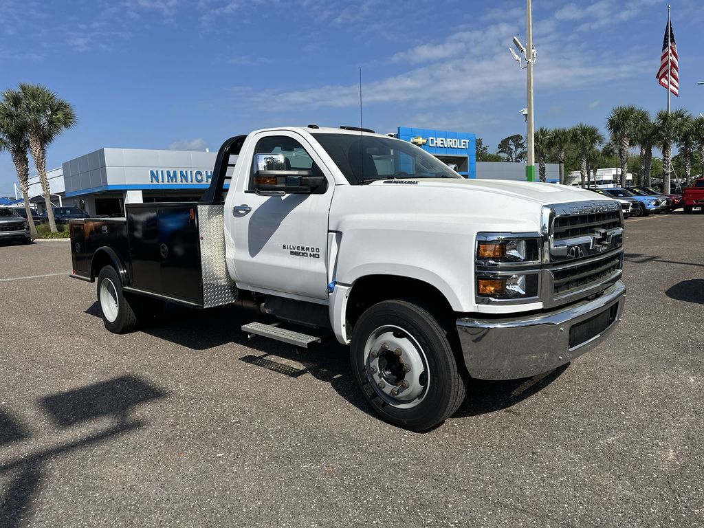 Vehicle image 6 of 28