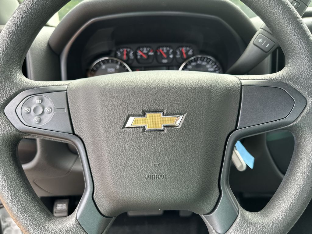 Vehicle image 19 of 25