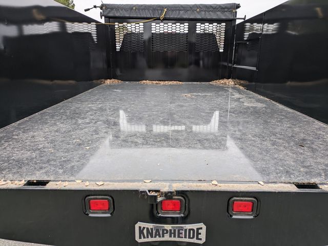 Vehicle image 20 of 24