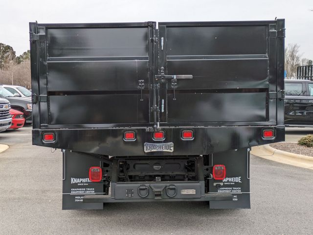 Vehicle image 9 of 24