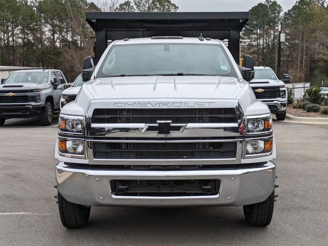 Vehicle image 3 of 24