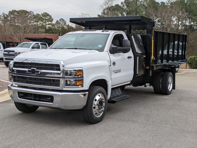 Vehicle image 2 of 24