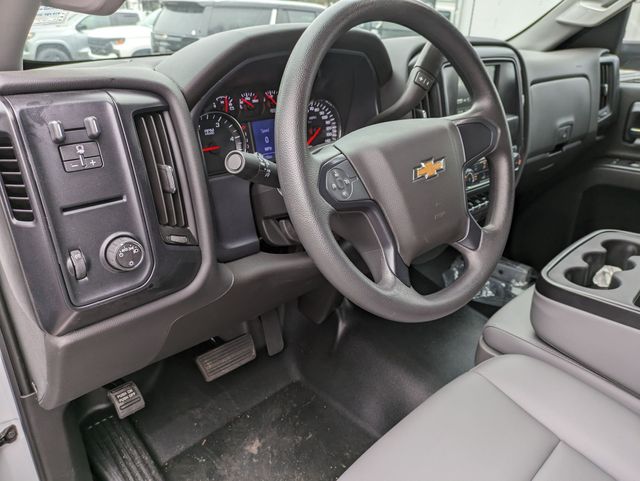 Vehicle image 10 of 24