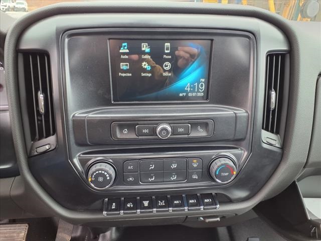 Vehicle image 8 of 15