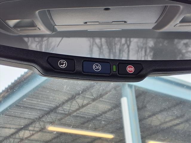Vehicle image 12 of 15