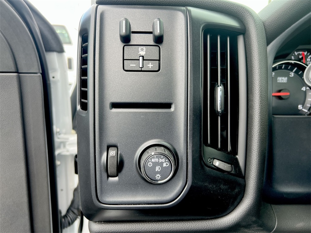 2023 Chevrolet Silverado MD Work Truck Image 8 of 20