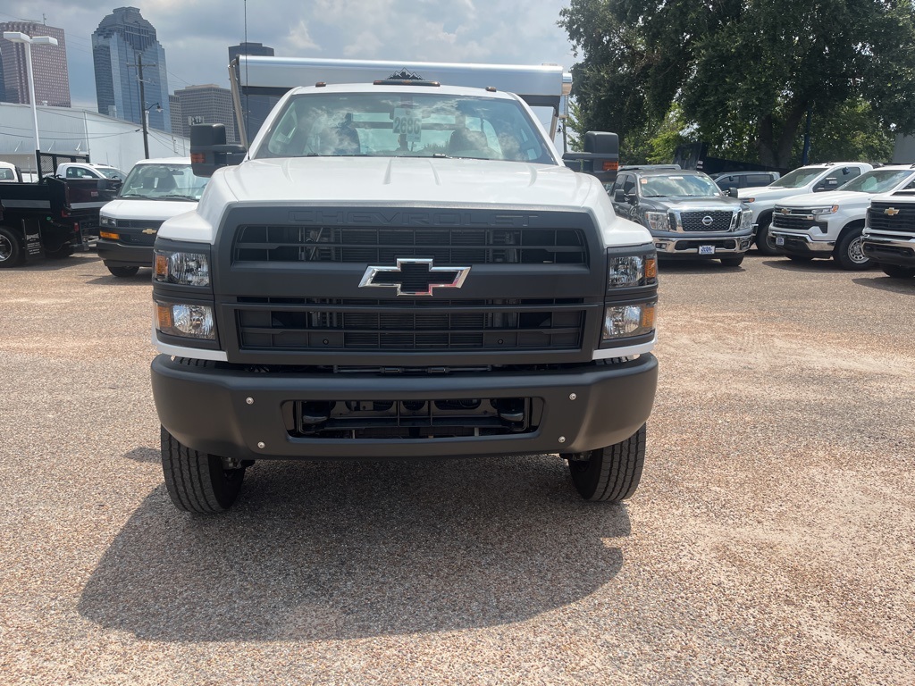 Vehicle image 6 of 18