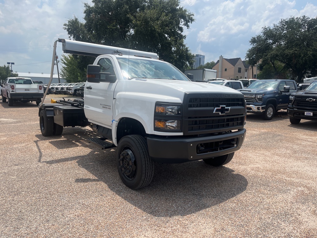 Vehicle image 5 of 18