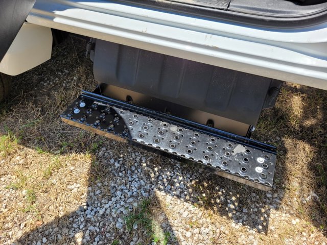 Vehicle image 13 of 20