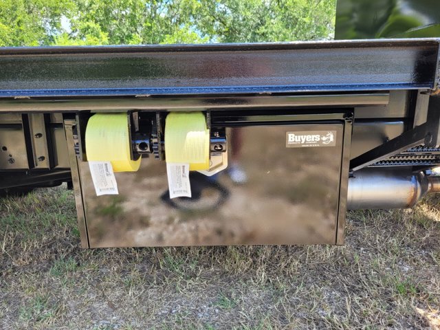 Vehicle image 12 of 20