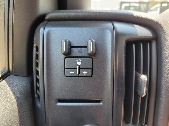 Vehicle image 19 of 20