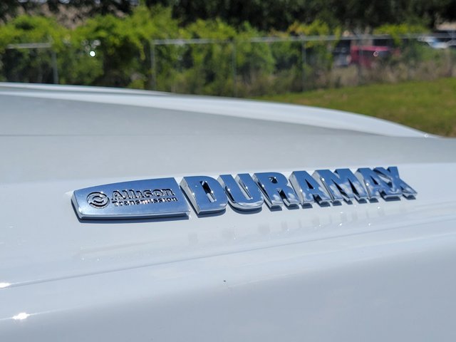 Vehicle image 10 of 20