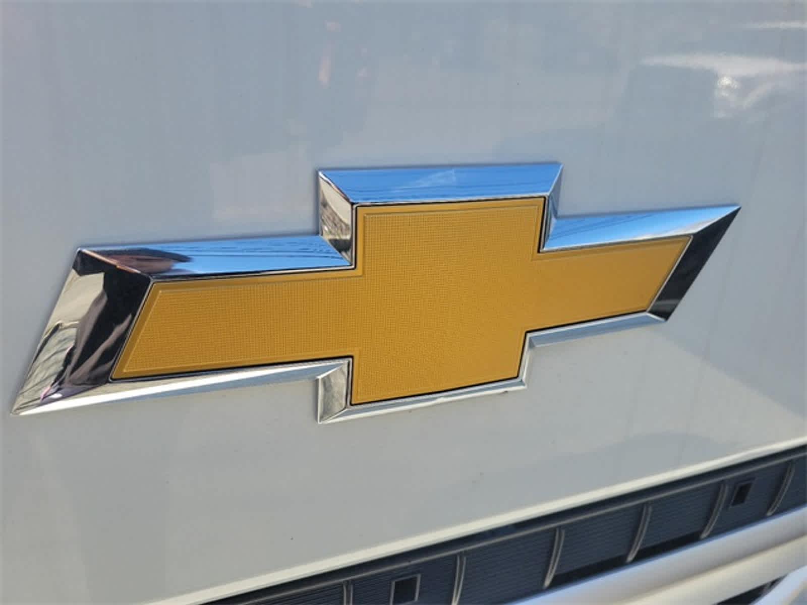 Vehicle image 8 of 10