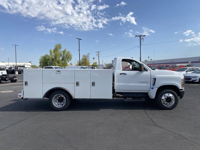 Vehicle image 6 of 25