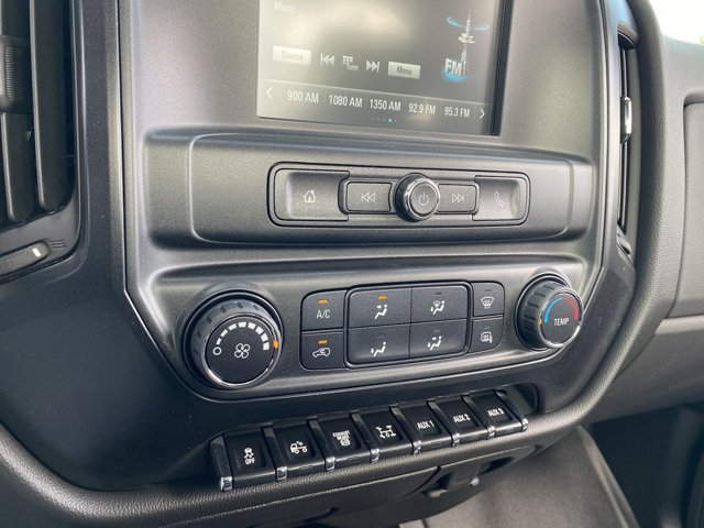 Vehicle image 23 of 25