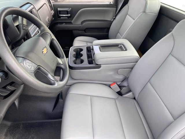 Vehicle image 17 of 25