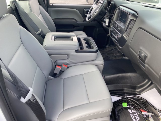 Vehicle image 14 of 25