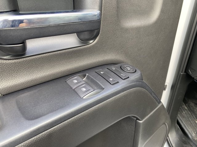 Vehicle image 20 of 25