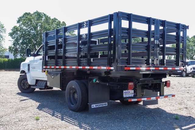 Vehicle image 3 of 23