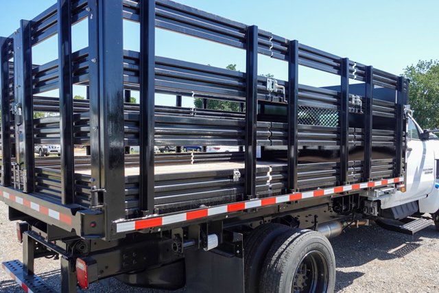 Vehicle image 8 of 23