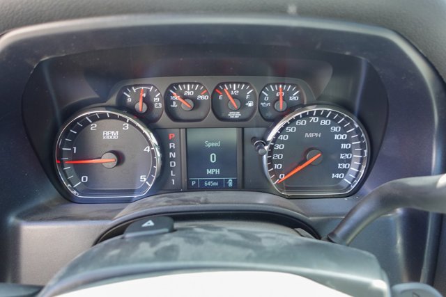Vehicle image 17 of 23