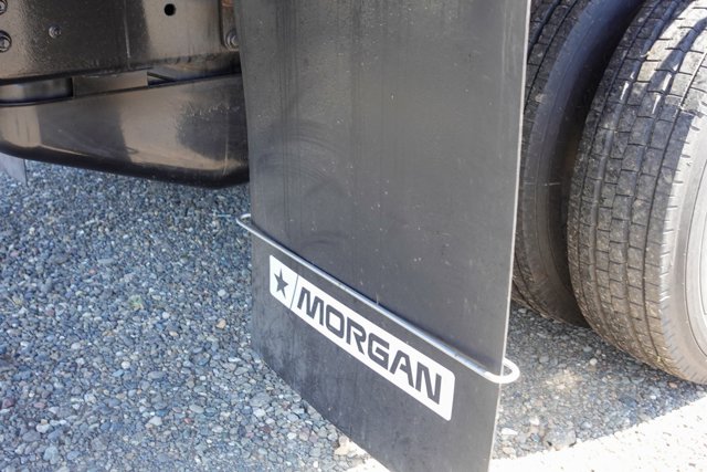 Vehicle image 7 of 23