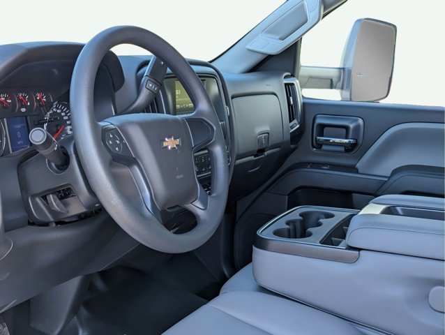 Vehicle image 11 of 22