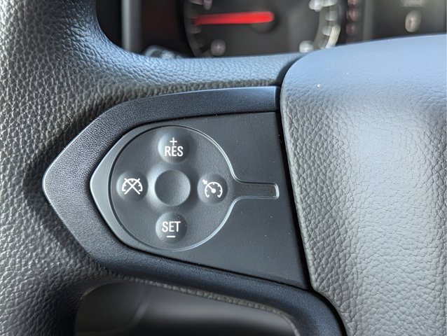 Vehicle image 13 of 22