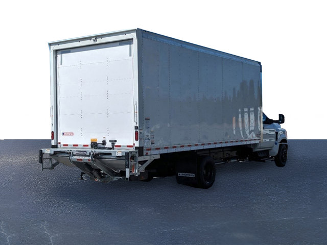 Vehicle image 7 of 22