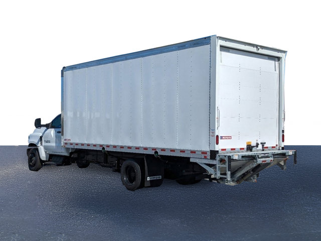 Vehicle image 19 of 22