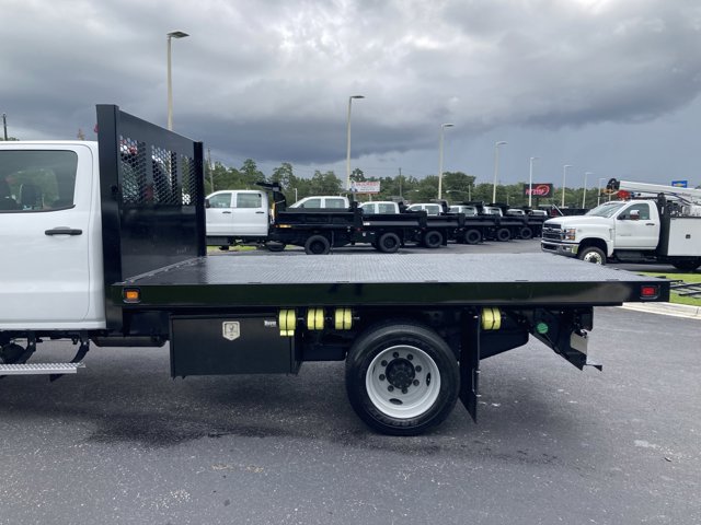 Vehicle image 11 of 27