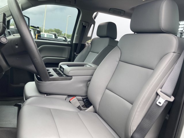 Vehicle image 16 of 27