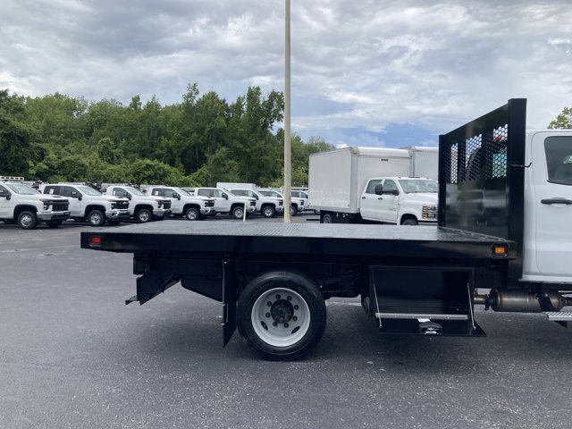 Vehicle image 14 of 27
