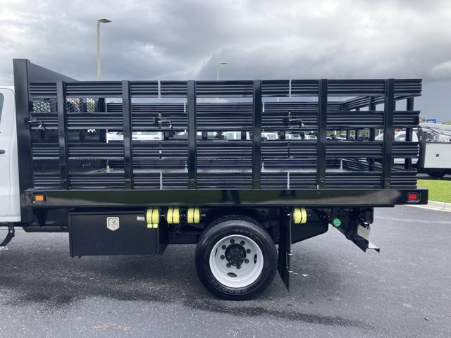 Vehicle image 9 of 27