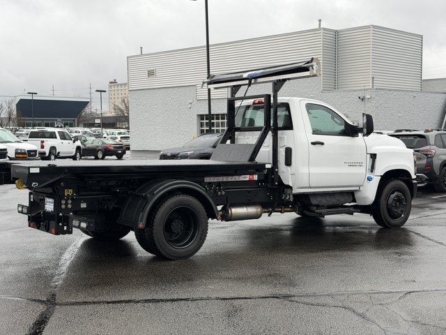 2023 Chevrolet Silverado MD Work Truck Image 3 of 37