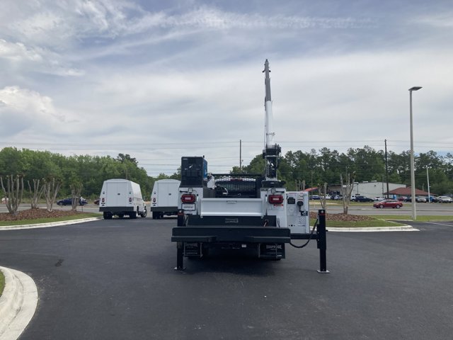Vehicle image 12 of 32