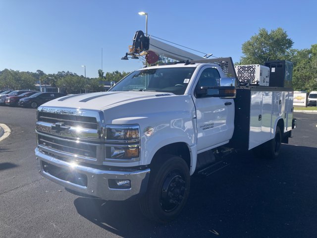 Vehicle image 7 of 32
