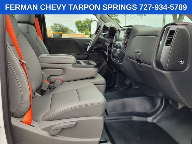 Vehicle image 18 of 28