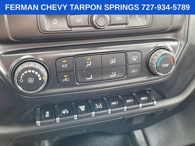 Vehicle image 23 of 28