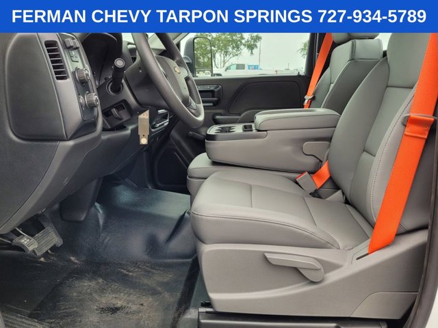 Vehicle image 16 of 28