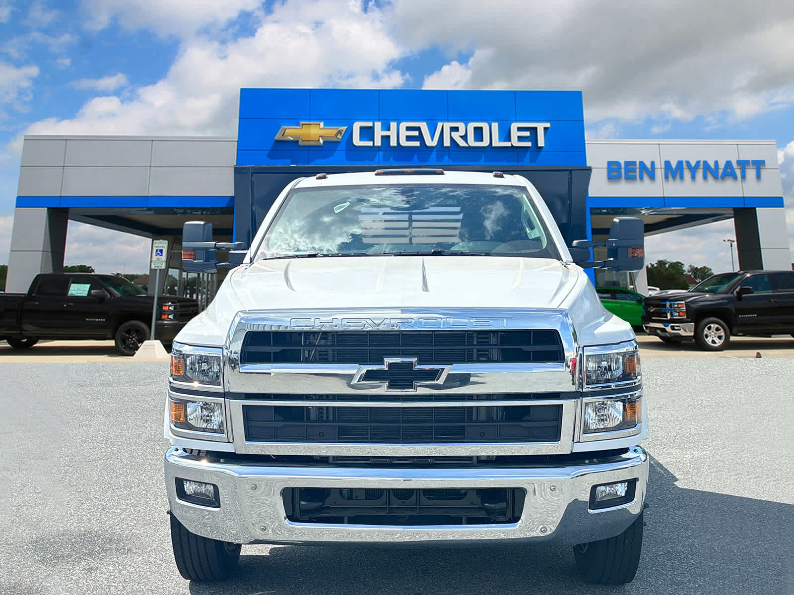 Vehicle image 2 of 38
