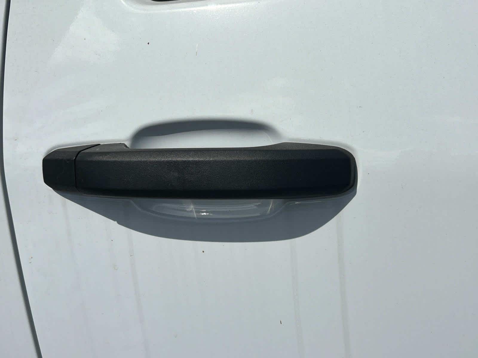 Vehicle image 28 of 38