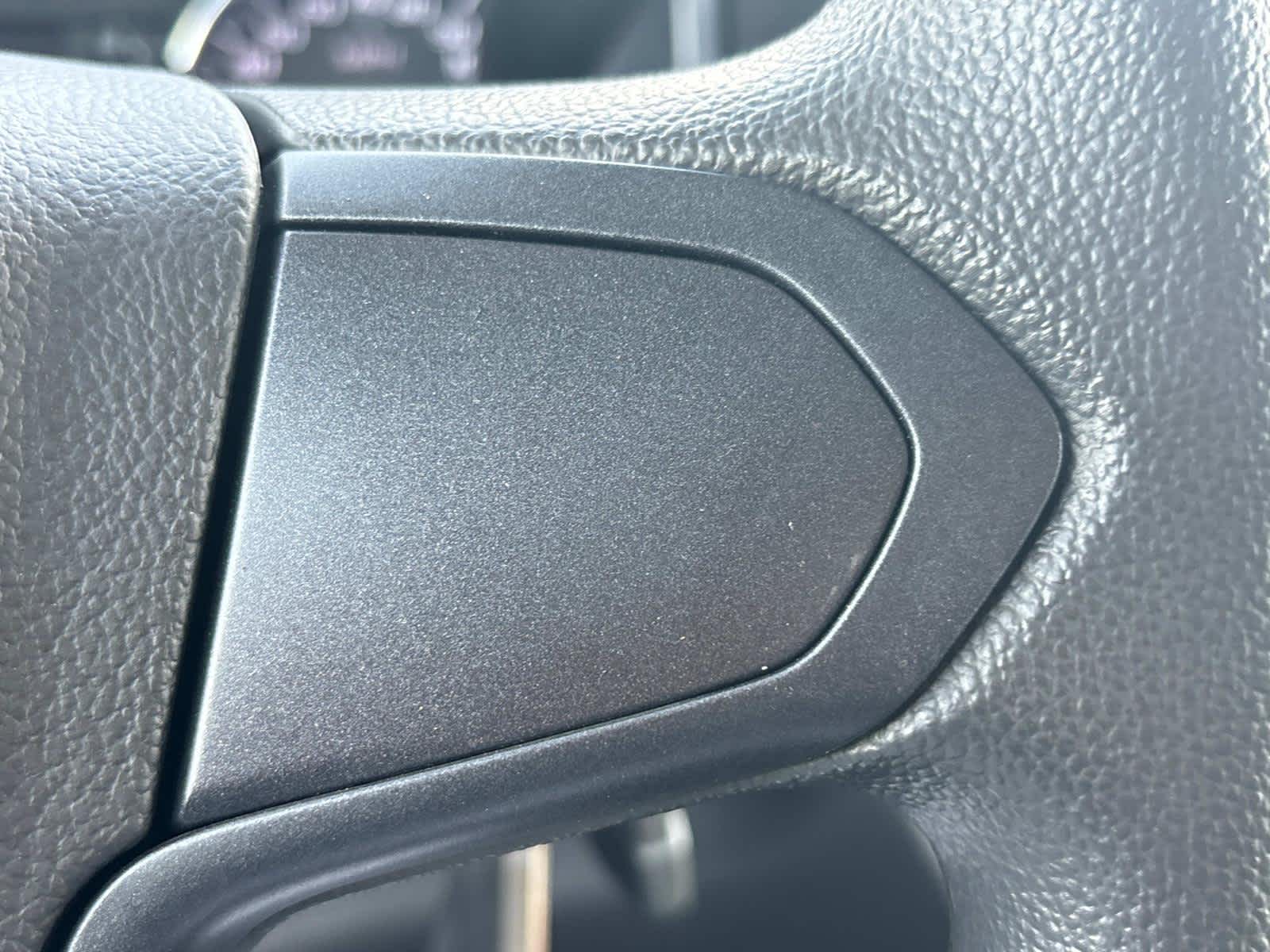 Vehicle image 13 of 38