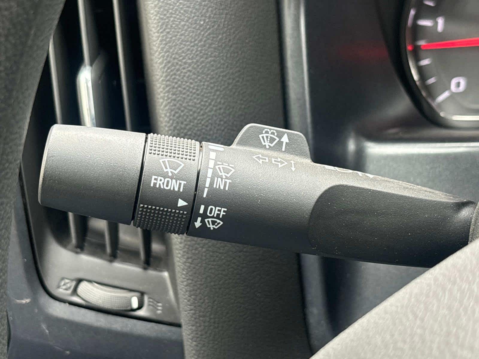Vehicle image 17 of 44