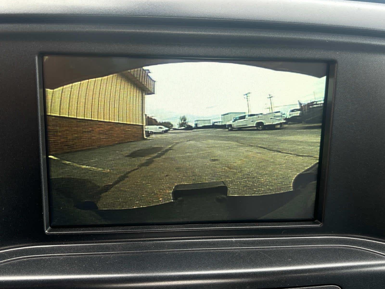 Vehicle image 9 of 44
