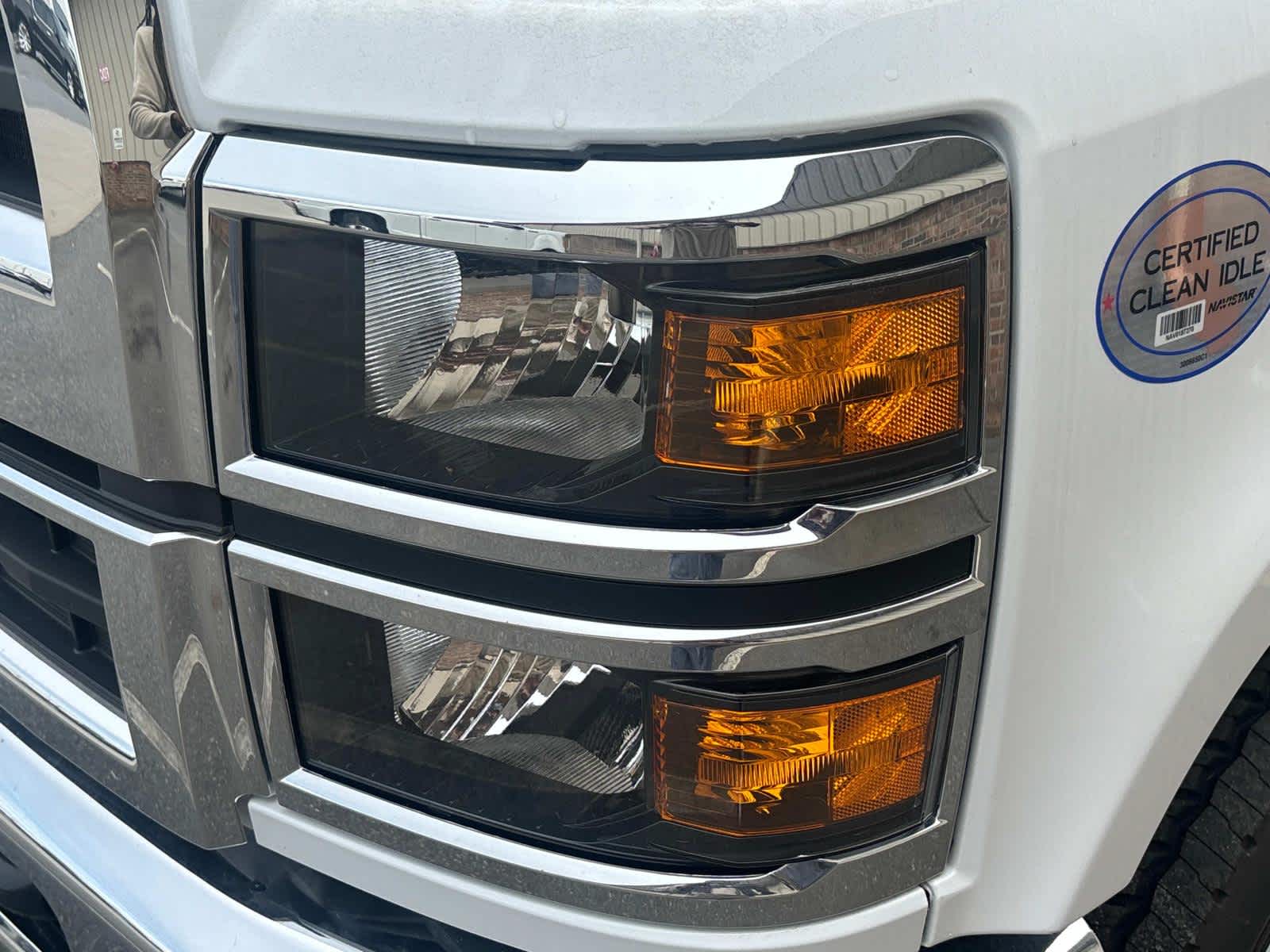 Vehicle image 41 of 44