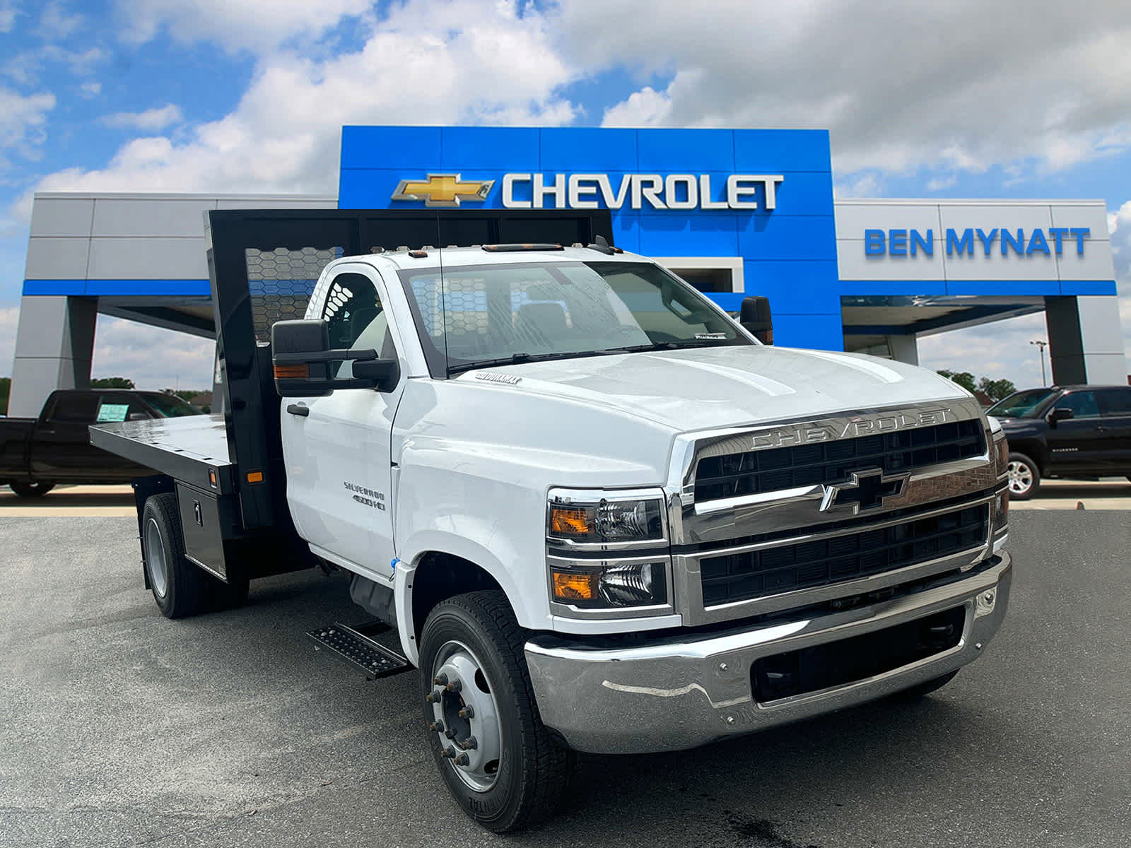 Vehicle image 1 of 44