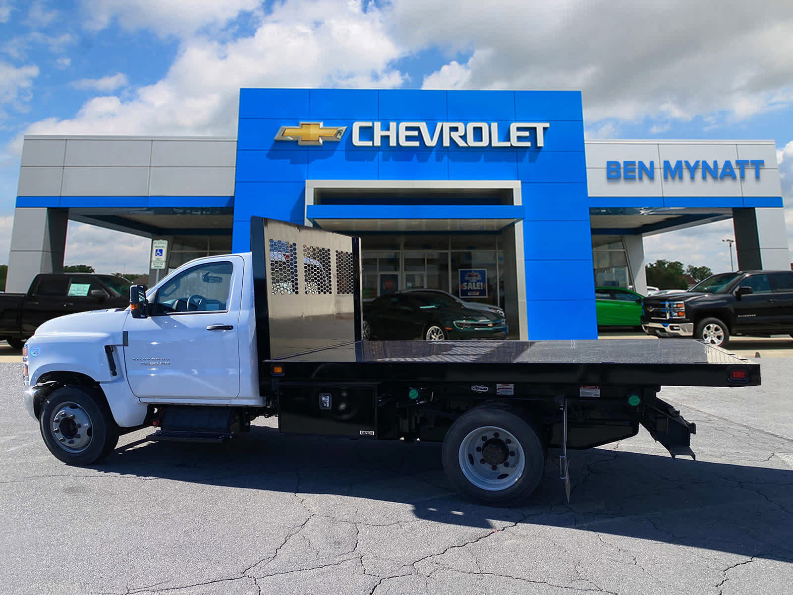 Vehicle image 4 of 41