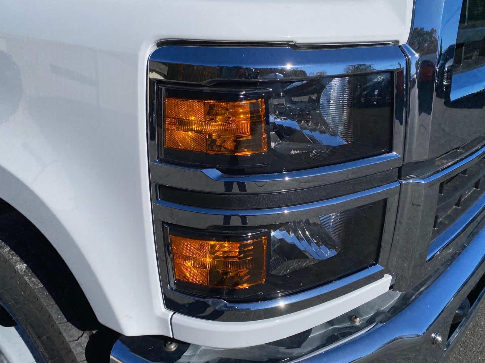 Vehicle image 36 of 41